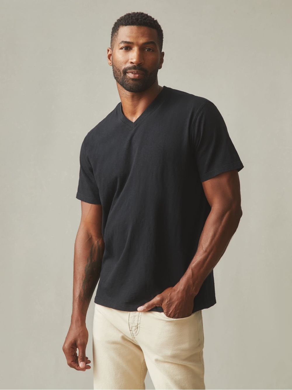 American Giant men’s vneck cotton slub tee